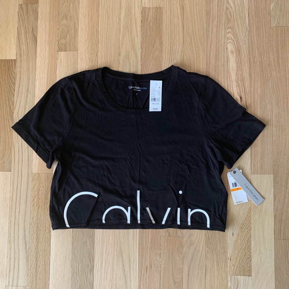 Calvin Klein Short Sleeved Crop Top